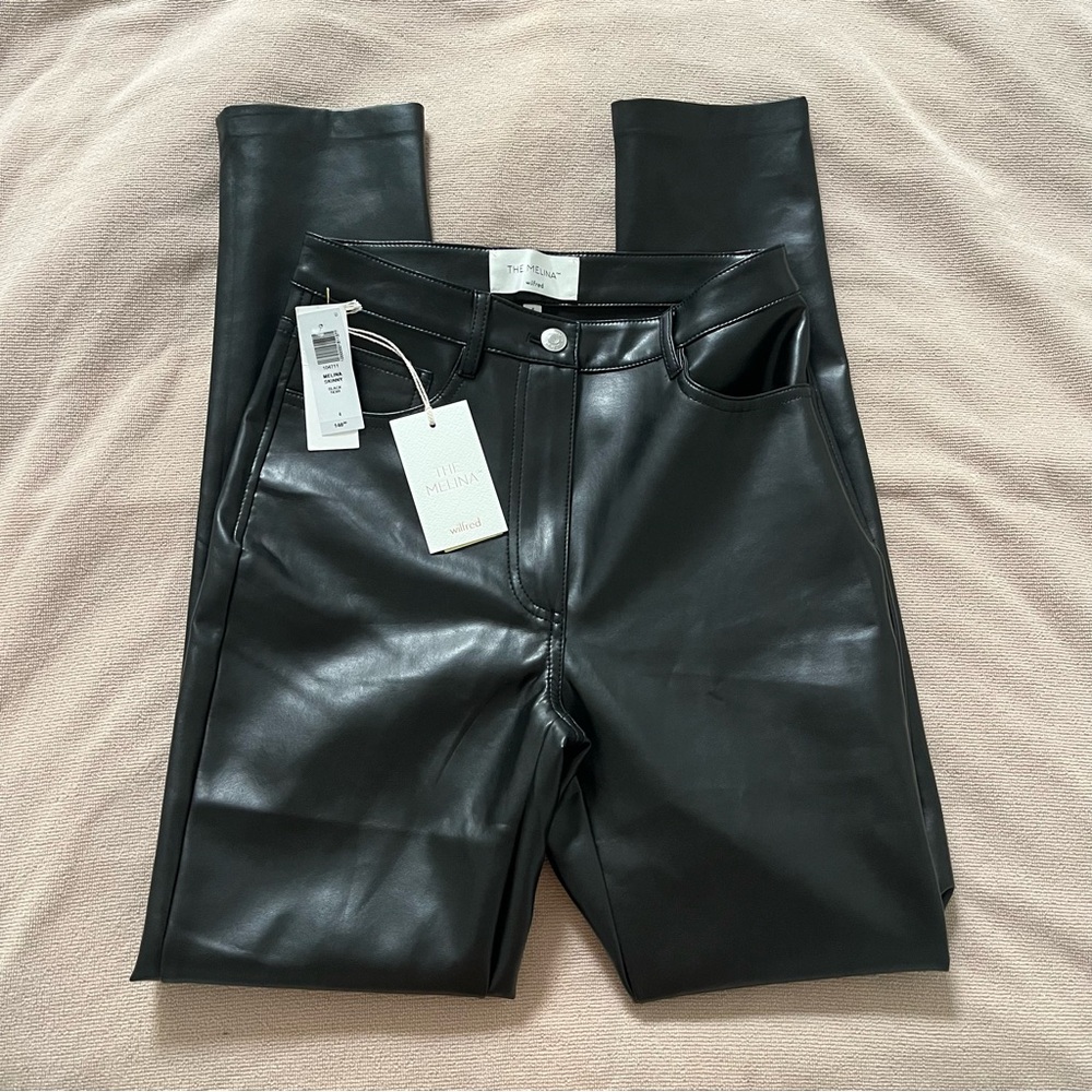 NWT Aritzia The Melina Black Faux Leather Pants Size 4